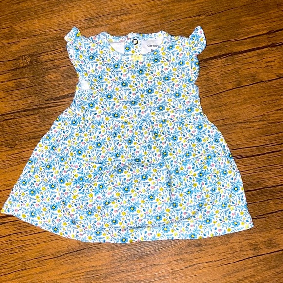 🌼🌼 Carter’s dress -Size 6 months 🌼🌼